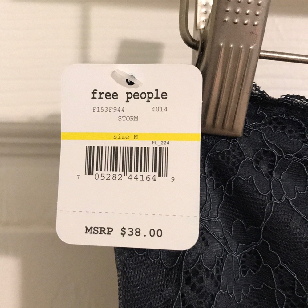 SOLD NWT Free People Lace bandeau galloon M $38 - Picture 4 of 7